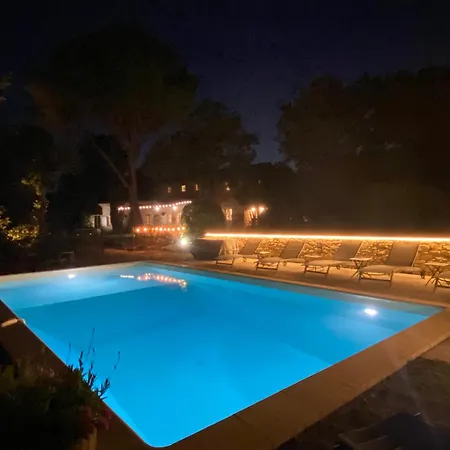 Mas De Veroncle, Piscine Et Quietude A Farm stay *